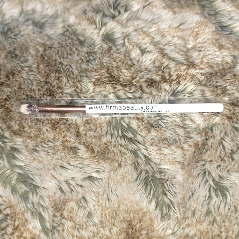 🆕🖌 Professional Wide Eyeshadow Blender Brush 204